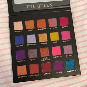 The Queen eyeshadow palette